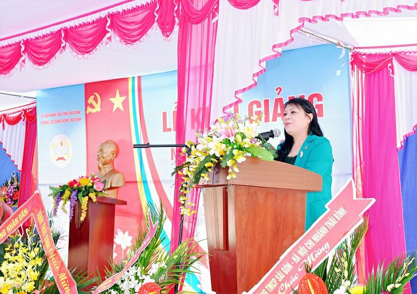 24060957580 e03b3afd8e b