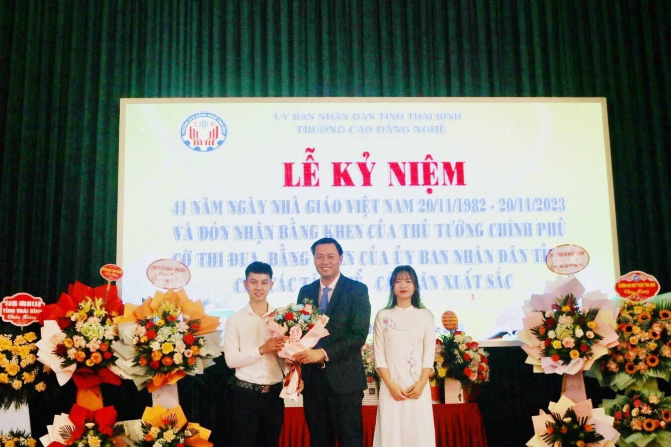 z4900742904478 5eae819e81e22f7b73dd4a3c678aedf2