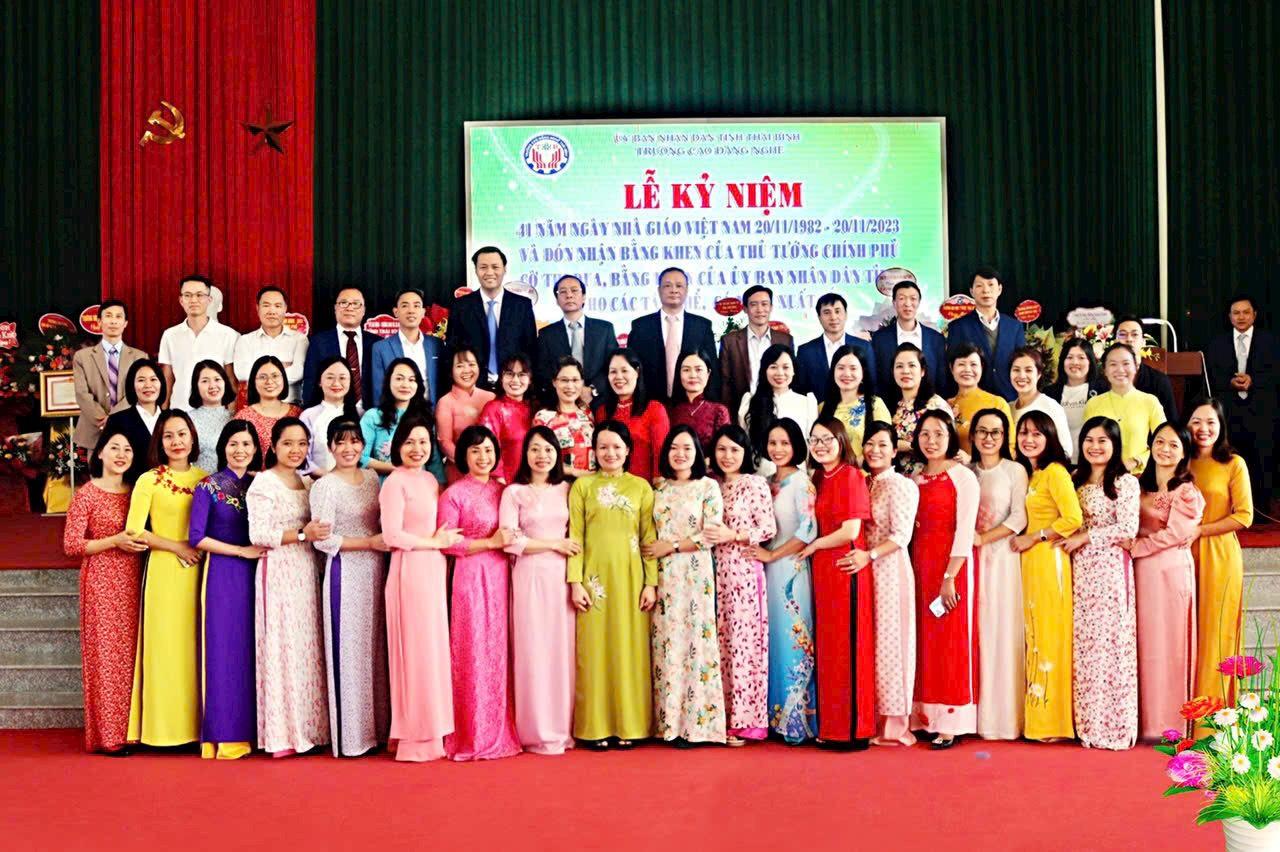 z4900776378711 9d124d94a8c6154496e4f6a31f79253d