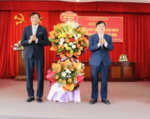 4439BD97 5E30 456C 8B49 5CBD93C431A3