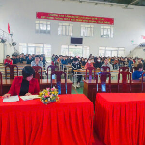 GẶP MẶT PHỤ HUYNH HỌC SINH HỆ VĂN HOÁ NGHỀ HỌC KỲ I NĂM HỌC 2024-2025 1 z6321987988706 2a3be18f0fcf6568a7a0443f00e2e286