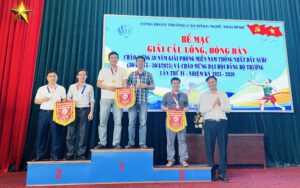 RA MẮT BCH CÔNG ĐOÀN TRƯỜNG NHIỆM KỲ 2025-2028 VÀ BẾ MẠC GIẢI THỂ THAO 2 AB04C6A3 FA54 4C5C B412 E1A0CAA20108