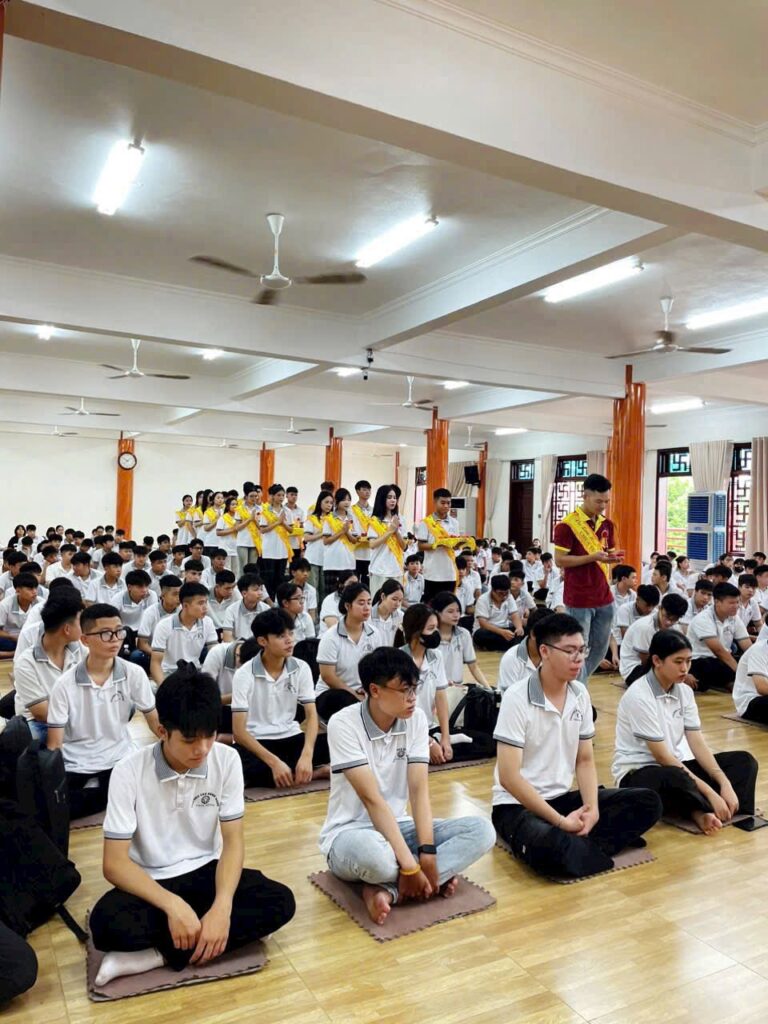 TRẢI NGHIỆM ĐẦU KHÓA Ý NGHĨA: TÂN HSSV KHÓA 19 TRƯỜNG CAO ĐẲNG NGHỀ THÁI BÌNH THAM GIA HOẠT ĐỘNG DÃ NGOẠI TẠI CHÙA TỪ XUYÊN 1 IMG 1107