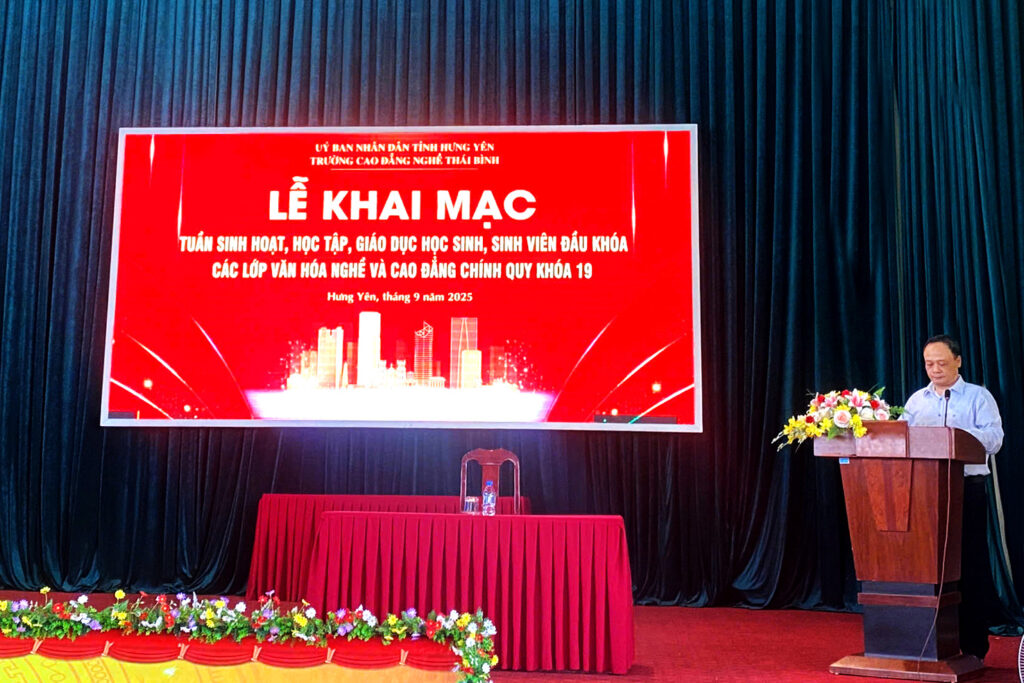Trường Cao đẳng Nghề Thái Bình tổ chức Tuần sinh hoạt học tập và giáo dục công dân đầu khoá cho học sinh, sinh viên khóa 19 1 z6988322334049 c934cdec5e32636064d915e8d717a781