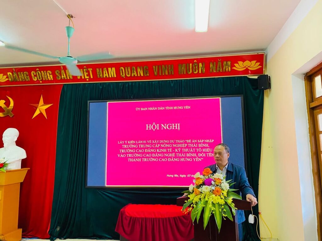 KHẢO SÁT THỰC TẾ VÀ TỔ CHỨC HỘI NGHỊ LẤY Ý KIẾN LẦN 1 VỀ XÂY DỰNG ĐỀ ÁN SÁP NHẬP CÁC TRƯỜNG VÀO TRƯỜNG CAO ĐẲNG NGHỀ THÁI BÌNH VÀ ĐỔI TÊN THÀNH TRƯỜNG CAO ĐẲNG HƯNG YÊN 5 IMG 2170